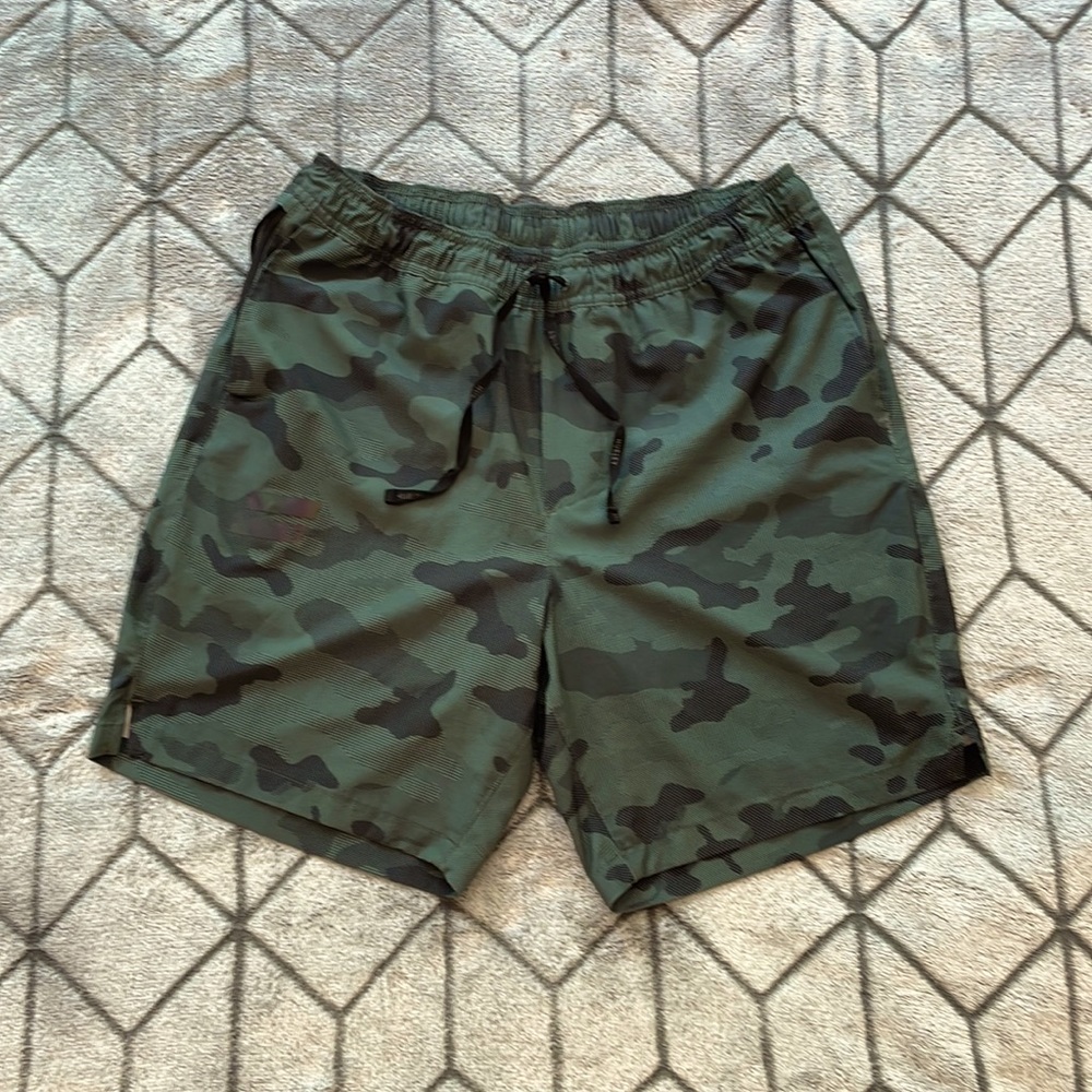 Hurley men’s swim trunks size medium